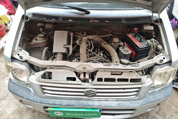 Used Suzuki Wagon R 2012 Entrepreneur Edition 1.0L Manual - Overdrive Type Engine Bay