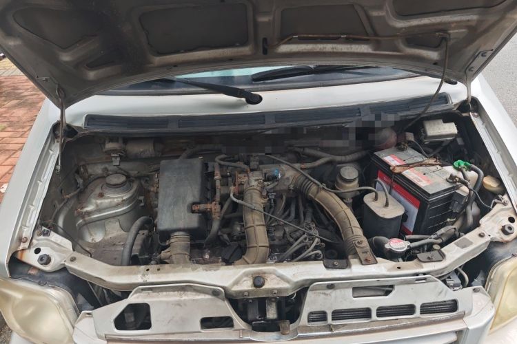 Used Suzuki Wagon R 2012 Entrepreneur Edition 1.0L Manual - Overdrive Type Engine Bay