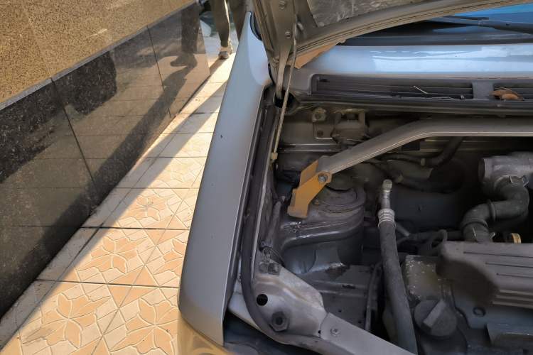Used Suzuki Wagon R 2012 All-Purpose Model 1.4L Manual Standard Version Engine Bay Right