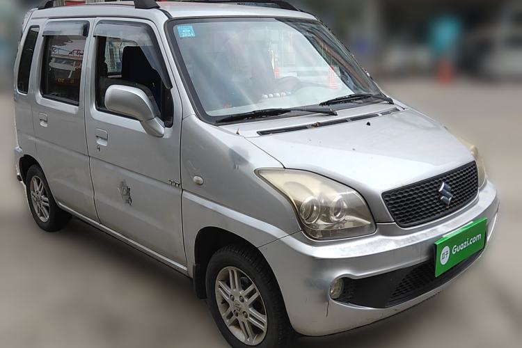 Used Suzuki Wagon R 2012 e 1.4L Manual VVT Standard Model China IV standard Front Right 45 Deg