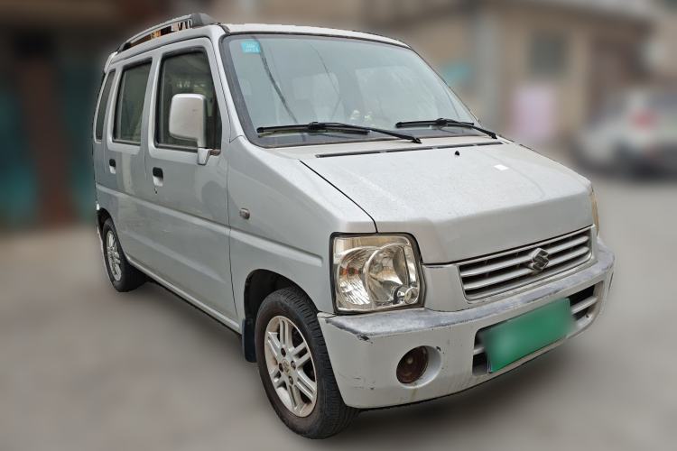 Used Suzuki Wagon R 2012 Entrepreneur Edition 1.0L Manual - Overdrive Type Front Right 45 Deg