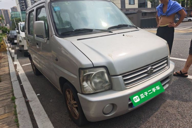 Used Suzuki Wagon R 2012 Entrepreneur Edition 1.0L Manual - Overdrive Type Front Right 45 Deg