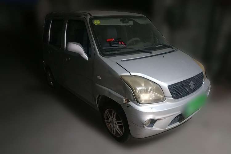 Used Suzuki Wagon R 2012 e 1.4L Manual Utility Model Front Right 45 Deg