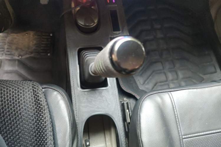 Used Suzuki Wagon R 2012 All-Purpose Model 1.4L Manual VVT Standard Version China IV Gear Lever