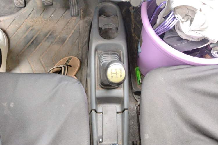Used Suzuki Wagon R 2012 Entrepreneur Edition 1.0L Manual - Overdrive Type Gear Lever