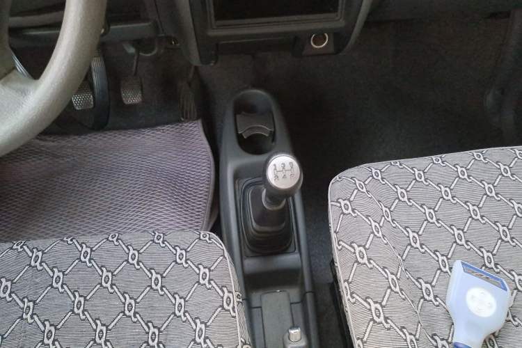 Used Suzuki Wagon R 2012 Entrepreneur Edition 1.0L Manual - Overdrive Type Gear Lever