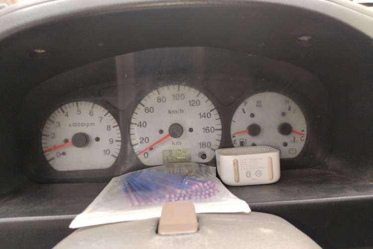 Used Suzuki Wagon R 2012 Entrepreneur Edition 1.0L Manual - Overdrive Type Instrument Cluster