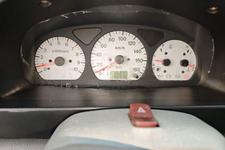 Used Suzuki Wagon R 2012 Entrepreneur Edition 1.0L Manual - Overdrive Type Instrument Cluster