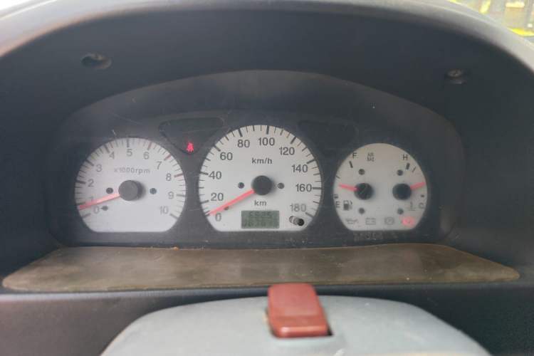 Used Suzuki Wagon R 2012 Entrepreneur Edition 1.0L Manual - Overdrive Type Instrument Cluster
