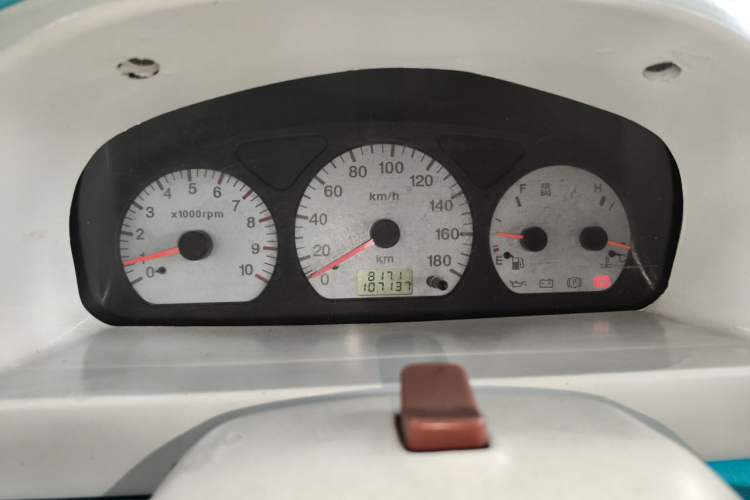 Used Suzuki Wagon R 2012 Entrepreneur Edition 1.0L Manual - Overdrive Type Instrument Cluster