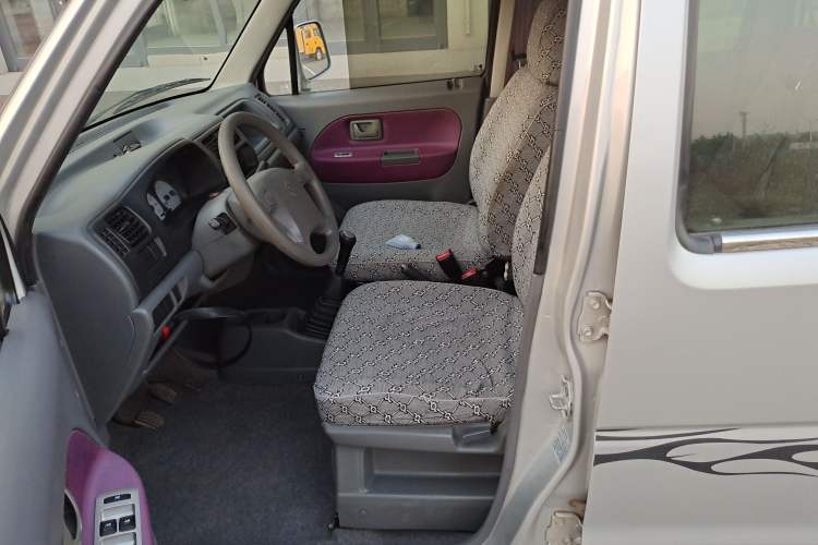 Used Suzuki Wagon R 2012 Entrepreneur Edition 1.0L Manual - Overdrive Type Left Front Seat
