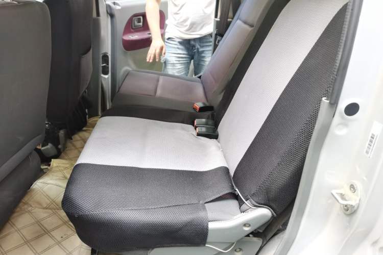 Used Suzuki Wagon R 2012 Entrepreneur Edition 1.0L Manual - Overdrive Type Left Rear Seat