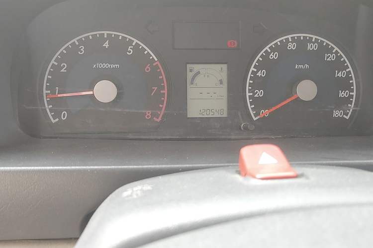 Used Suzuki Wagon R 2012 e 1.4L Manual VVT Standard Model China IV standard Odometer Close Up
