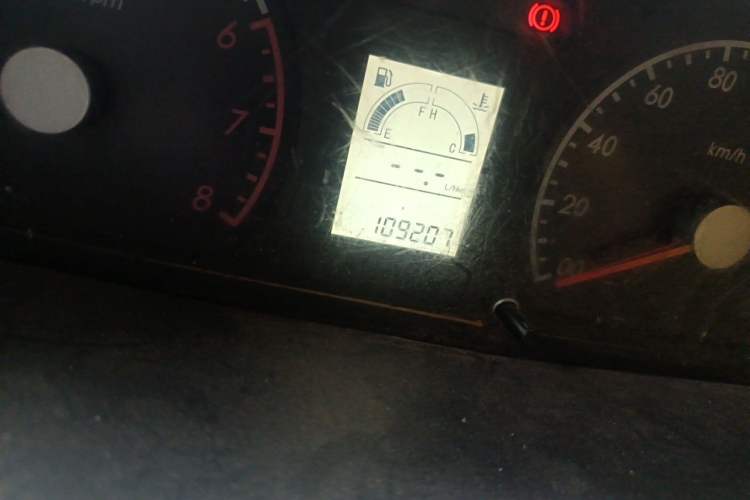 Used Suzuki Wagon R 2012 e 1.4L Manual VVT Standard Model China IV standard Odometer Close Up