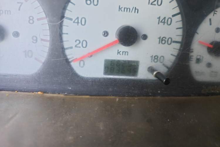 Used Suzuki Wagon R 2012 Entrepreneur Edition 1.0L Manual - Overdrive Type Odometer Close Up