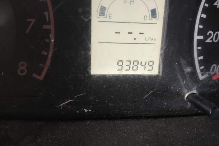 Used Suzuki Wagon R 2012 e 1.4L Manual Standard Model Odometer Close Up