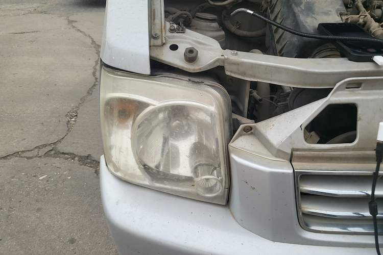 Used Suzuki Wagon R 2012 Entrepreneur Edition 1.0L Manual - Overdrive Type Right Front Headlight
