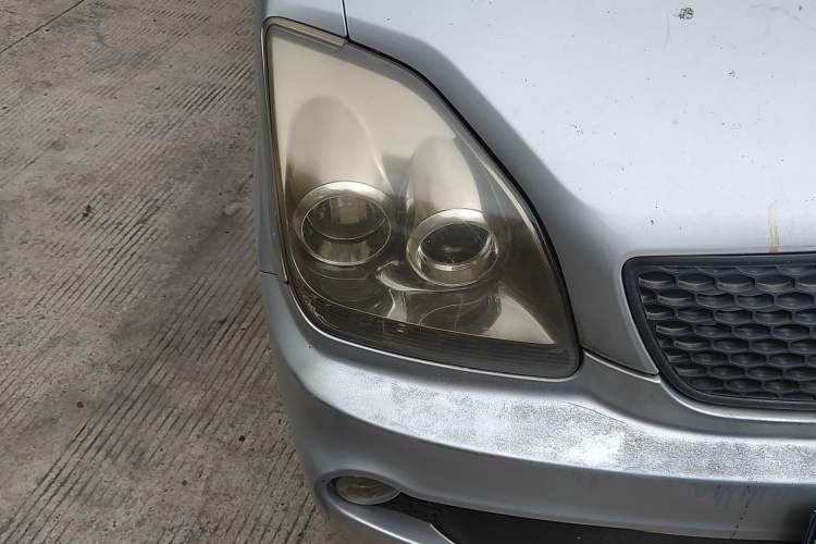 Used Suzuki Wagon R 2012 e 1.4L Manual VVT Standard Model China IV standard Right Front Headlight