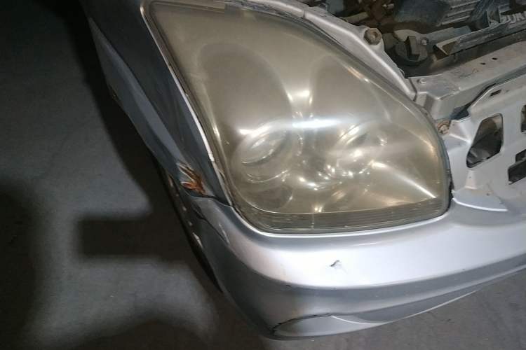 Used Suzuki Wagon R 2012 e 1.4L Manual Utility Model Right Front Headlight