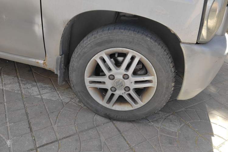 Used Suzuki Wagon R 2012 Entrepreneur Edition 1.0L Manual - Overdrive Type Right Front Wheel Hub