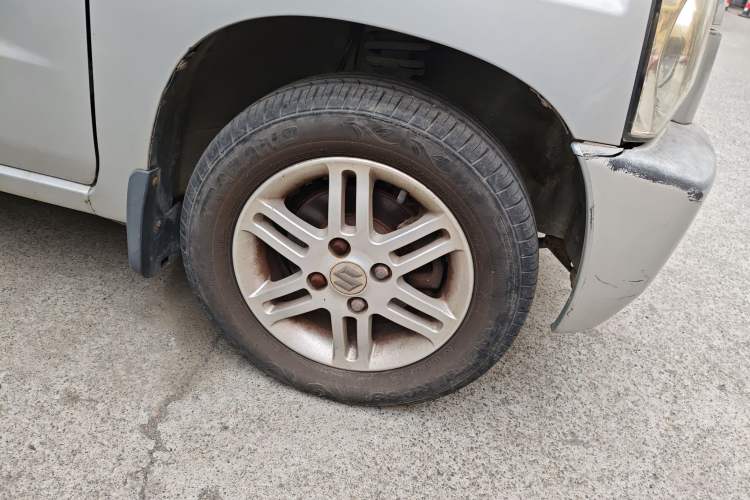 Used Suzuki Wagon R 2012 Entrepreneur Edition 1.0L Manual - Overdrive Type Right Front Wheel Hub