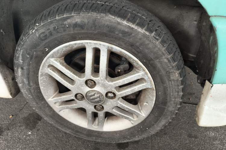 Used Suzuki Wagon R 2012 Entrepreneur Edition 1.0L Manual - Overdrive Type Right Front Wheel Hub