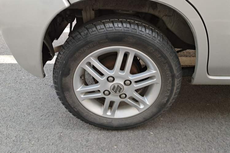 Used Suzuki Wagon R 2012 Entrepreneur Edition 1.0L Manual - Overdrive Type Right Rear Wheel Hub