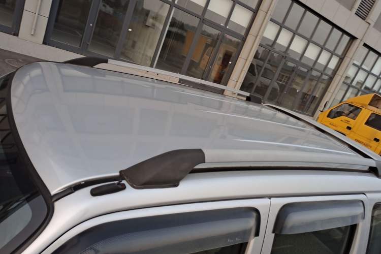 Used Suzuki Wagon R 2012 Entrepreneur Edition 1.0L Manual - Overdrive Type Roof