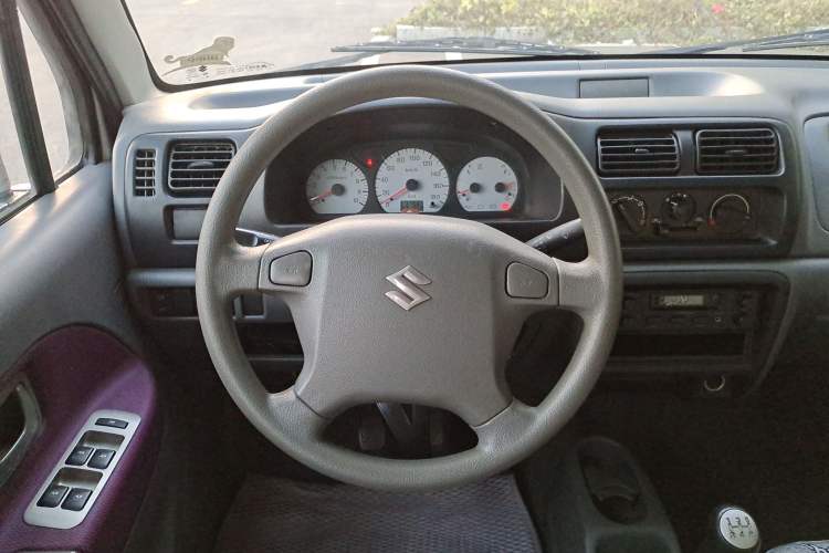 Used Suzuki Wagon R 2012 Entrepreneur Edition 1.0L Manual - Overdrive Type Steering Wheel