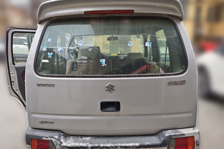Used Suzuki Wagon R 2012 Entrepreneur Edition 1.0L Manual - Overdrive Type Trunk