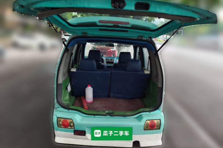 Used Suzuki Wagon R 2012 Entrepreneur Edition 1.0L Manual - Overdrive Type Trunk