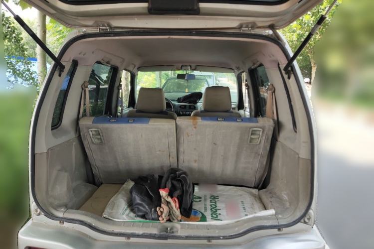 Used Suzuki Wagon R 2012 e 1.4L Manual Standard Model Trunk