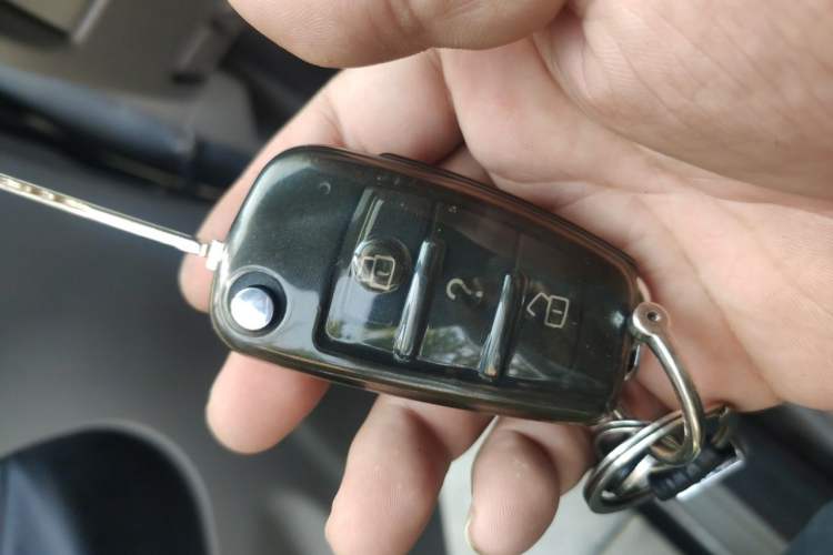 Used Suzuki Wagon R 2012 All-Purpose Model 1.4L Manual VVT Standard Version China IV Vehicle Key