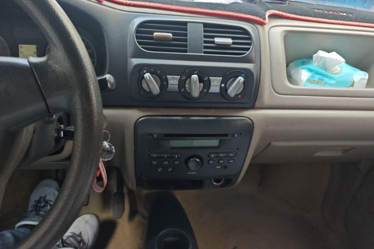 Used Suzuki Wagon R 2012 e 1.4L Manual VVT Standard Model China IV standard Audio And AC Panel