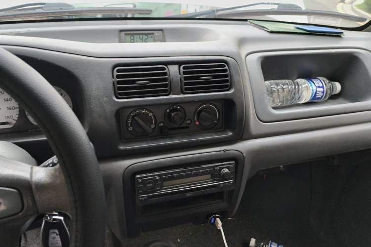 Used Suzuki Wagon R 2012 Entrepreneur Edition 1.0L Manual - Overdrive Type Audio And AC Panel