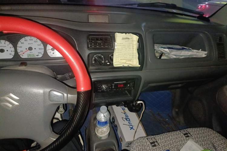 Used Suzuki Wagon R 2012 Entrepreneur Edition 1.0L Manual - Overdrive Type Audio And AC Panel