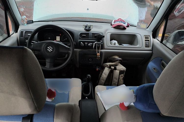 Used Suzuki Wagon R 2012 All-Purpose Model 1.4L Manual VVT Standard Version China IV Center Console