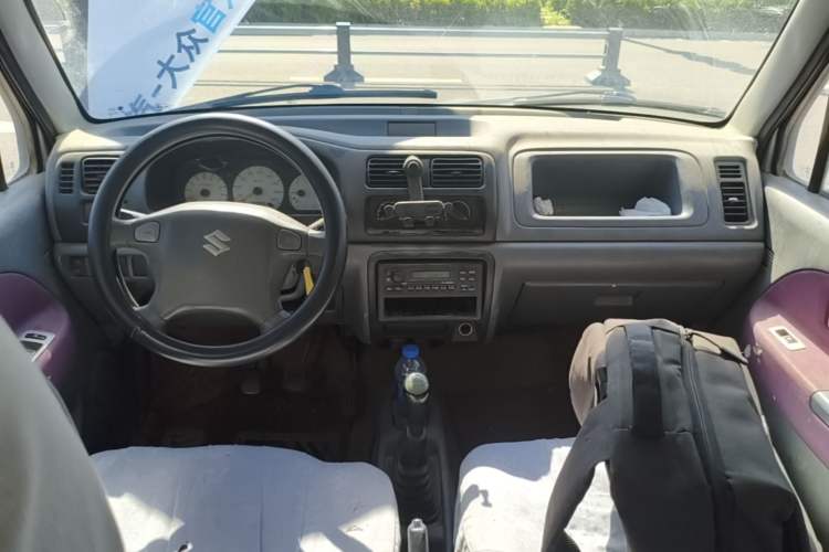 Used Suzuki Wagon R 2012 Entrepreneur Edition 1.0L Manual - Overdrive Type Center Console