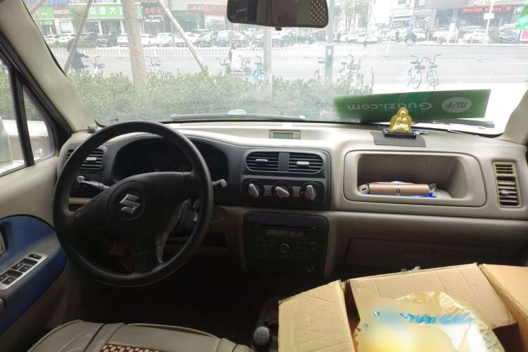 Used Suzuki Wagon R 2012 All-Purpose Model 1.4L Manual VVT Standard Version China IV Center Console