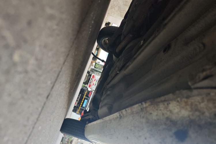 Used Suzuki Wagon R 2012 e 1.4L Manual VVT Standard Model China IV standard Chassis Front Left