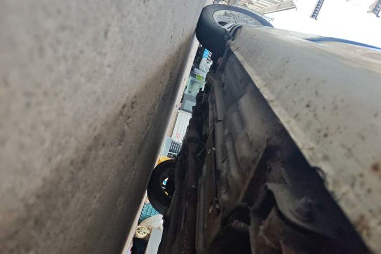 Used Suzuki Wagon R 2012 e 1.4L Manual VVT Standard Model China IV standard Chassis Rear Left