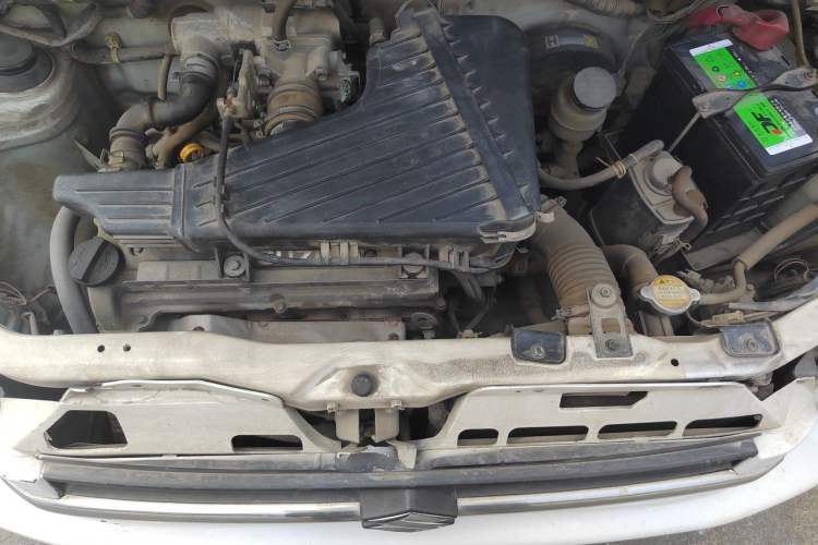 Used Suzuki Wagon R 2012 Champion Edition 1.4L Manual - Applicable Model Engine Bay