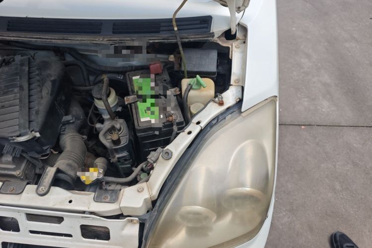 Used Suzuki Wagon R 2012 e 1.4L Manual VVT Standard Model China IV standard Engine Bay Left