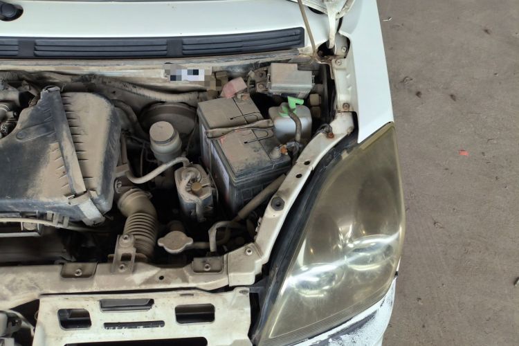 Used Suzuki Wagon R 2012 e 1.4L Manual Standard Model Engine Bay Left