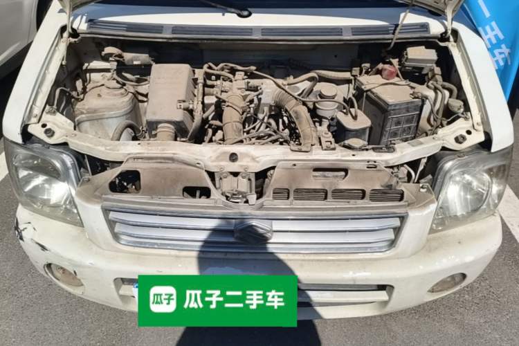 Used Suzuki Wagon R 2012 Entrepreneur Edition 1.0L Manual - Overdrive Type Engine Bay