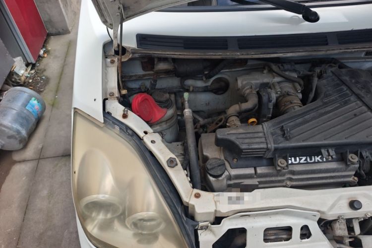 Used Suzuki Wagon R 2012 e 1.4L Manual VVT Standard Model China IV standard Engine Bay Right