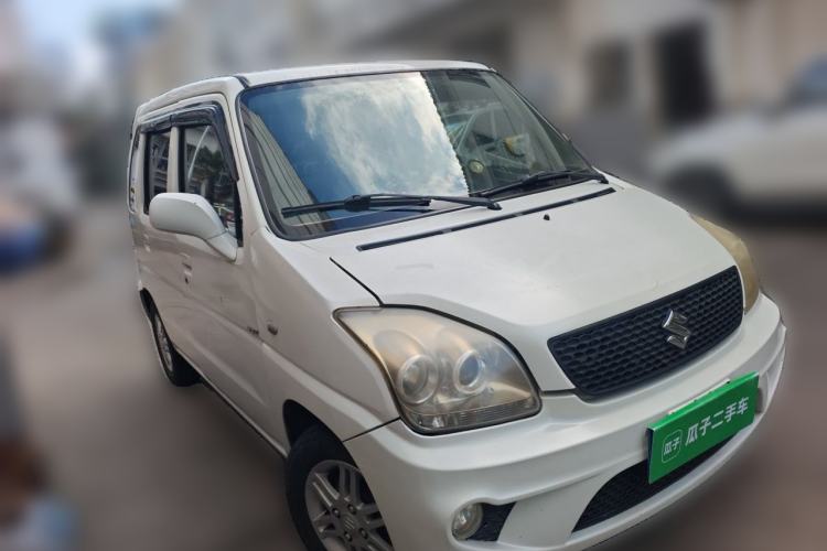 Used Suzuki Wagon R 2012 e 1.4L Manual VVT Standard Model China IV standard Front Right 45 Deg