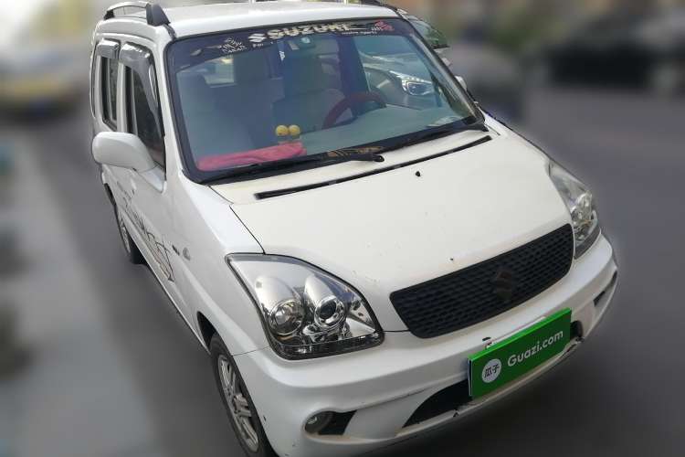 Used Suzuki Wagon R 2012 e 1.4L Manual VVT Standard Model China IV standard Front Right 45 Deg