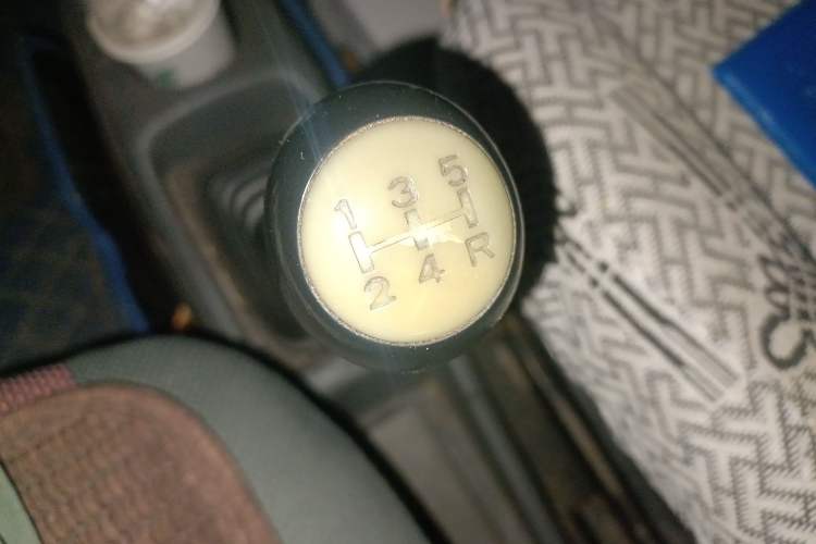 Used Suzuki Wagon R 2012 Entrepreneur Edition 1.0L Manual - Overdrive Type Gear Lever