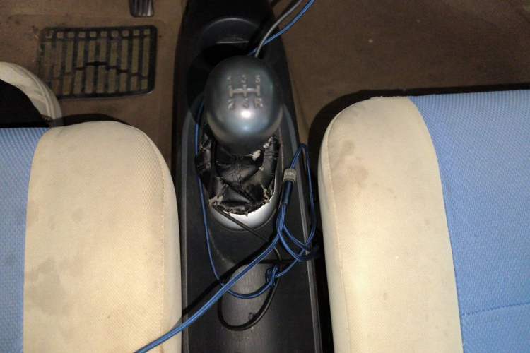 Used Suzuki Wagon R 2012 e 1.4L Manual Standard Model Gear Lever